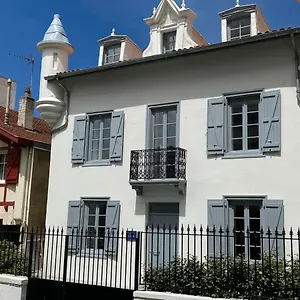 Pensión Les Tourelles, Biarriz
